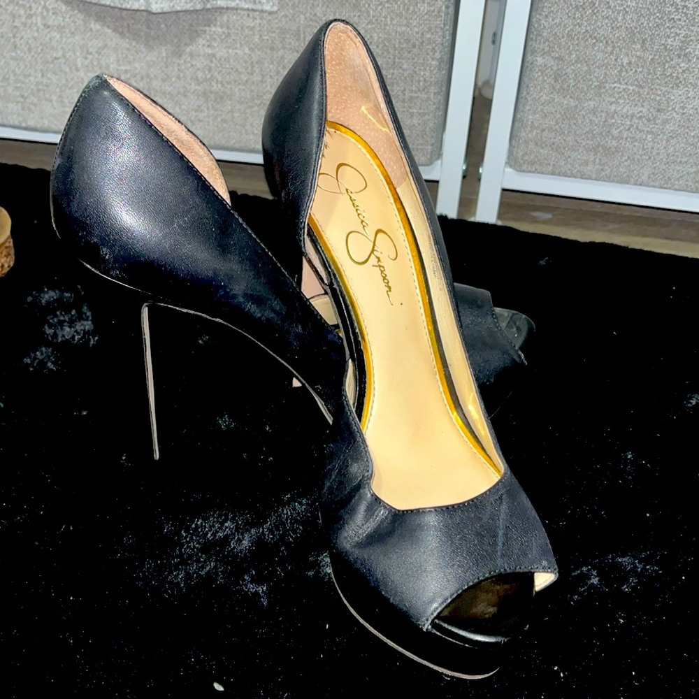 Black Jessica Simpson Pump